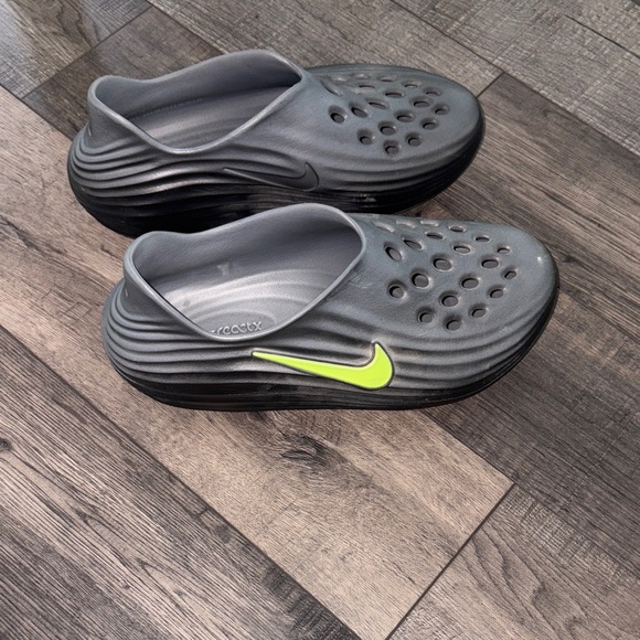 Nike Gray Slip-On Shoes with Neon Accent - Picture 1 of 5